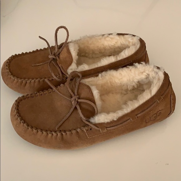 ugg moccasins girls